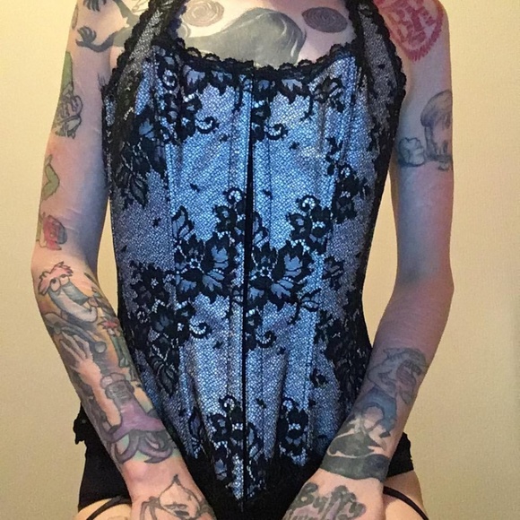 Womens corset, sz 36, Fredericks of Hollywood - Picture 3 of 3